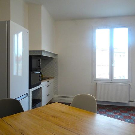 Chambre Privee Et Spacieuse Au Sein D'Un Logement Partage - Central, Quartier Villebourbon - 3 Chambres Doubles - 2 Balcons - Places De Stationnements Gratuites - 5 Min A Pied Gare Et Hypercentre Montauban Exterior foto