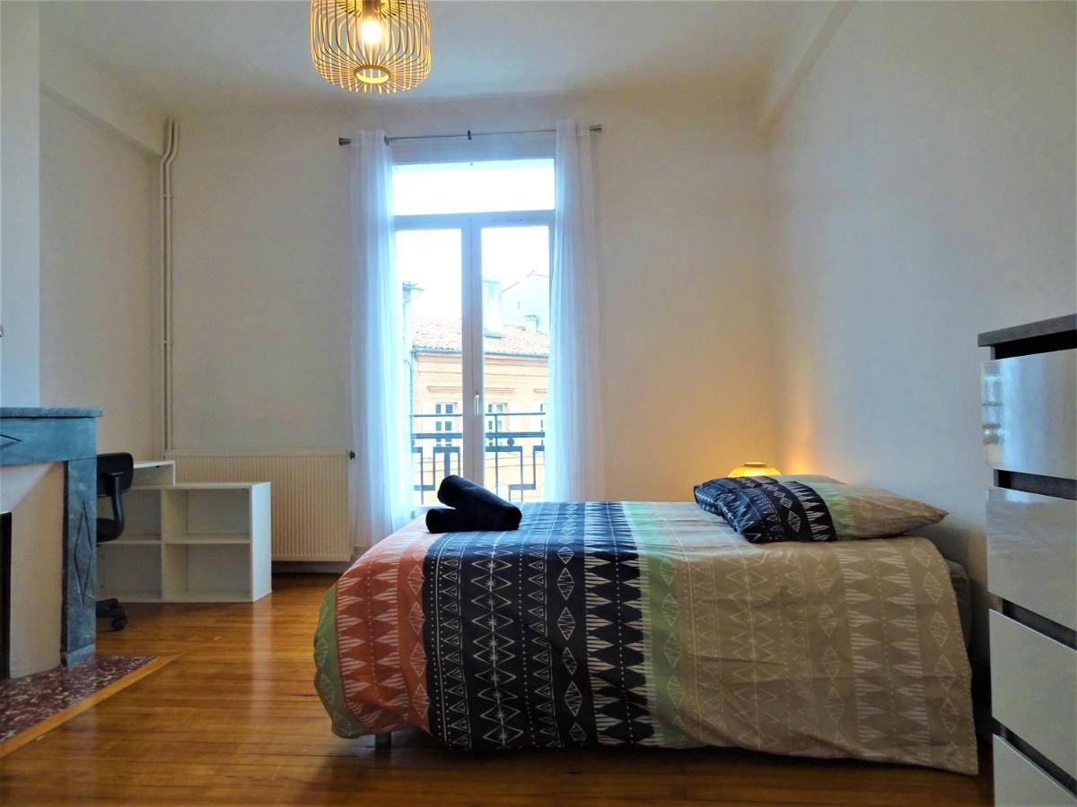 Chambre Privee Et Spacieuse Au Sein D'Un Logement Partage - Central, Quartier Villebourbon - 3 Chambres Doubles - 2 Balcons - Places De Stationnements Gratuites - 5 Min A Pied Gare Et Hypercentre Montauban Exterior foto