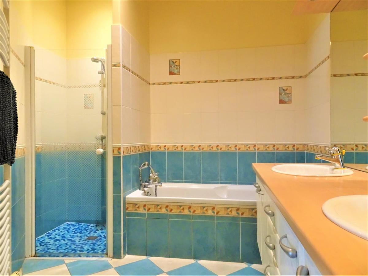Chambre Privee Et Spacieuse Au Sein D'Un Logement Partage - Central, Quartier Villebourbon - 3 Chambres Doubles - 2 Balcons - Places De Stationnements Gratuites - 5 Min A Pied Gare Et Hypercentre Montauban Exterior foto